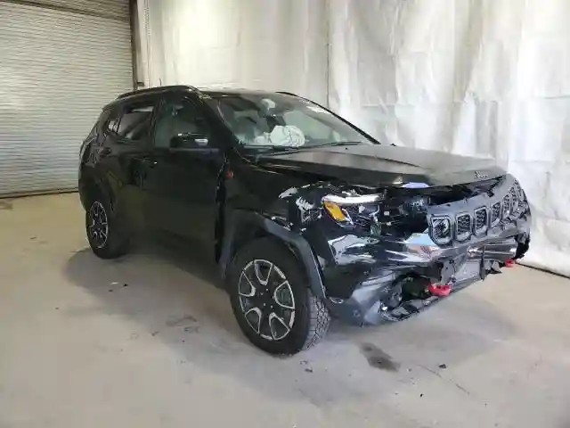 3C4NJDDN0RT137052 2024 JEEP COMPASS-3