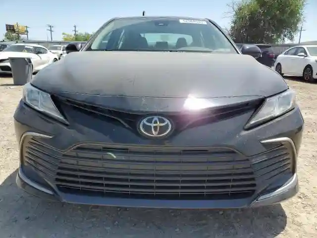 4T1C11AK8MU551321 2021 TOYOTA CAMRY-4