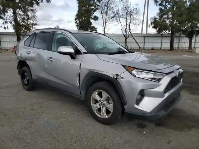 2T3W1RFV8LC046806 2020 TOYOTA RAV4-3