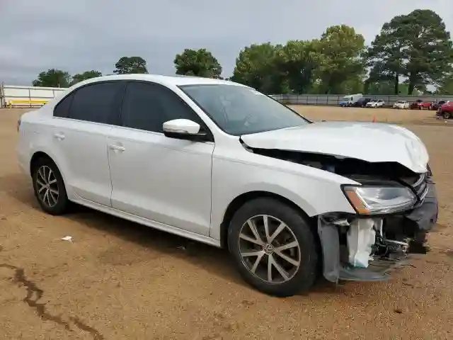 3VWDB7AJ1HM380323 2017 VOLKSWAGEN JETTA-3