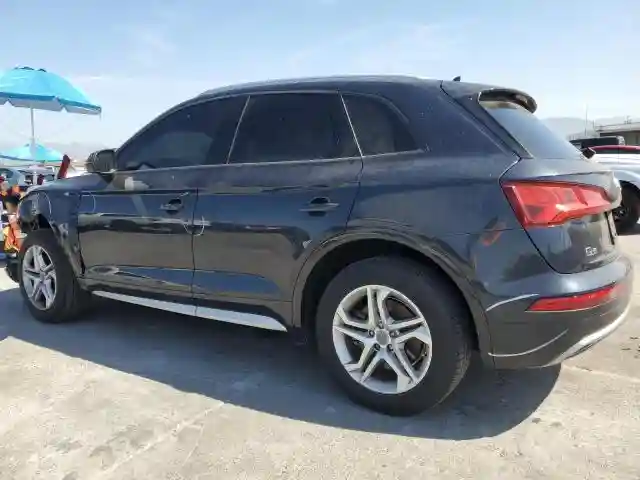 WA1ANAFY9J2023544 2018 AUDI Q5-1