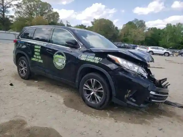 5TDZARFH3HS027367 2017 TOYOTA HIGHLANDER-3