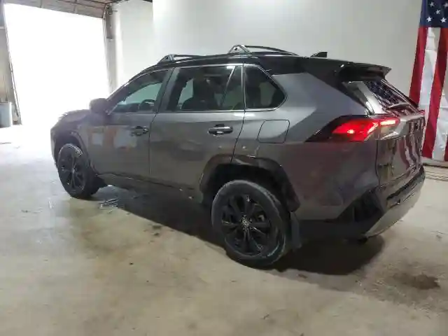 4T3E6RFV1NU096090 2022 TOYOTA RAV4-1