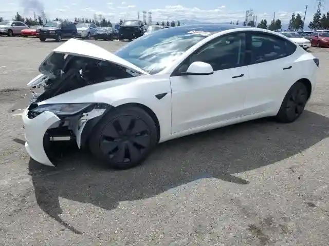 5YJ3E1EA1SF931987 2025 TESLA MODEL 3-0