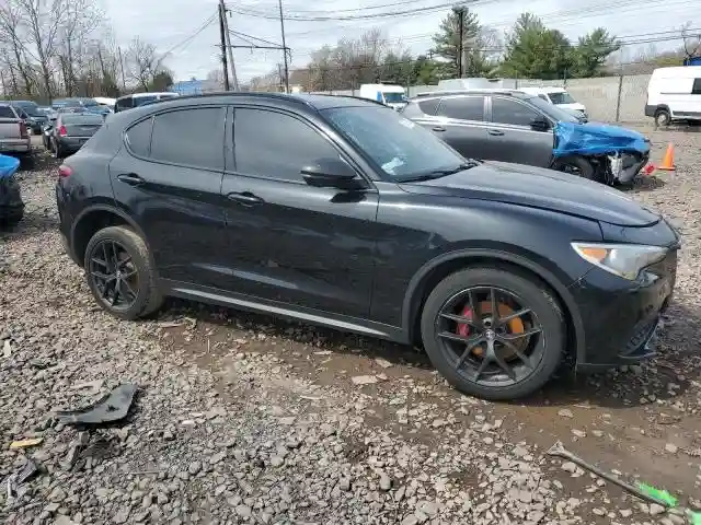 ZASPAKBN3K7C55789 2019 ALFA ROMEO STELVIO-3