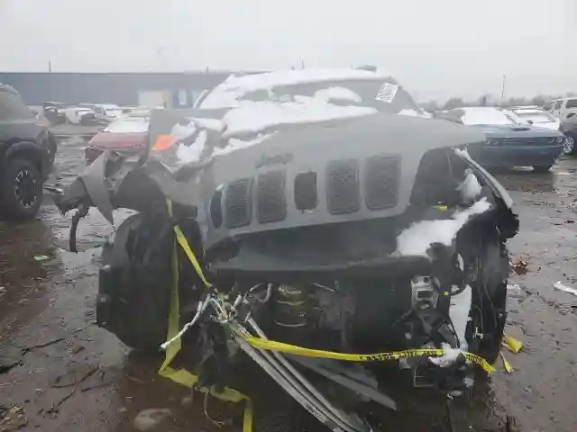 1C4PJMCX1ND533096 2022 JEEP GRAND CHEROKEE-4