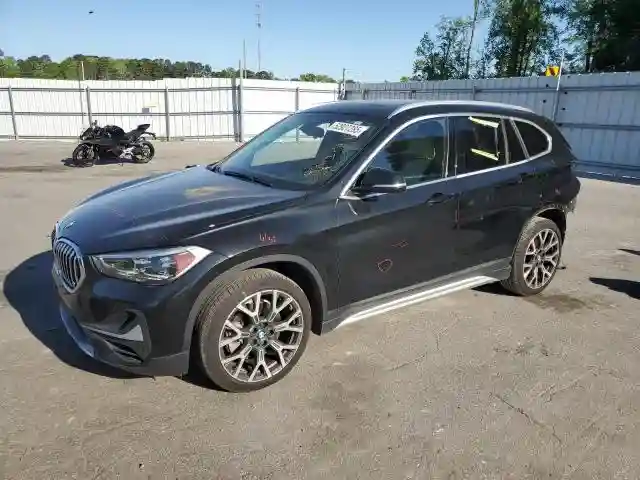 WBXJG7C02M5U22447 2021 BMW X1-0