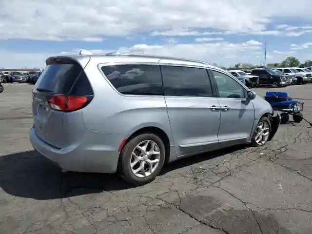 2C4RC1BG7JR311964 2018 CHRYSLER PACIFICA-2
