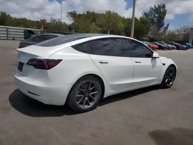 5YJ3E1EA2MF985463 2021 TESLA MODEL 3-2