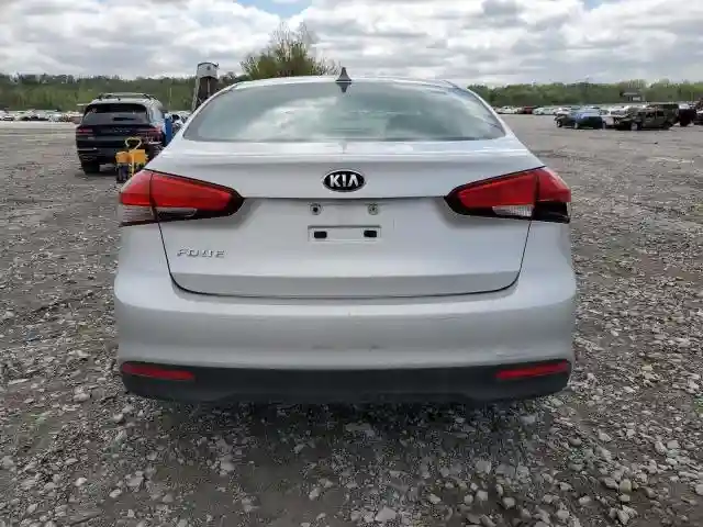 3KPFK4A76HE027584 2017 KIA FORTE-5