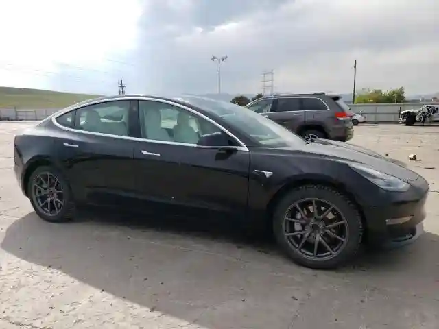 5YJ3E1EB6LF769672 2020 TESLA MODEL 3-3