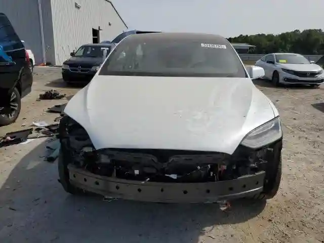 5YJXCDE40KF189634 2019 TESLA MODEL X-4