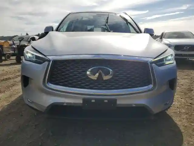 3PCAJ5M33KF124142 2019 INFINITI QX50-4