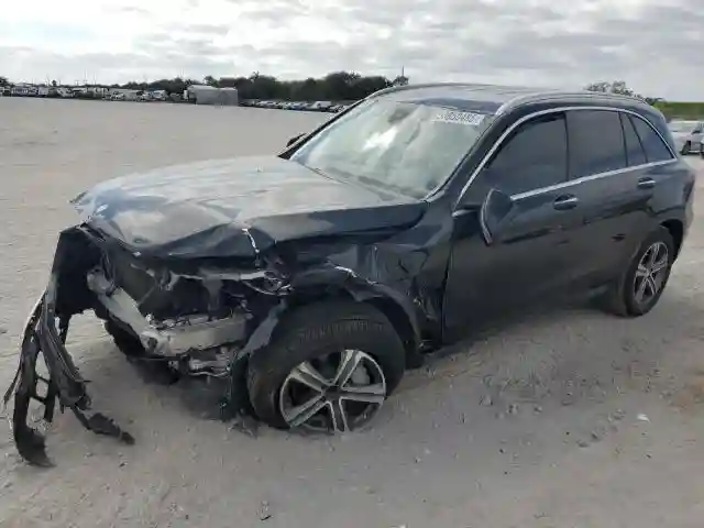 WDC0G4JB6HF123243 2017 MERCEDES-BENZ GLC-CLASS-0