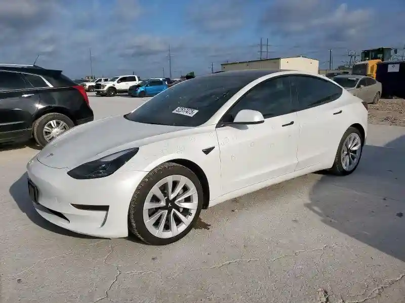 5YJ3E1EA1PF677494 2023 TESLA MODEL 3-0