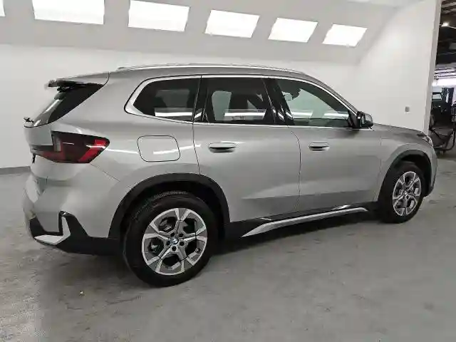WBX73EF01S5108498 2025 BMW X1-2