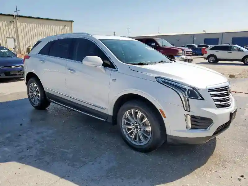 1GYKNBRS3HZ276751 2017 CADILLAC XT5-3