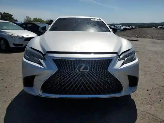 JTHC51FFXJ5003460 2018 LEXUS LS500-4