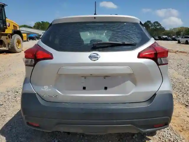 3N1CP5CUXJL520380 2018 NISSAN KICKS-5