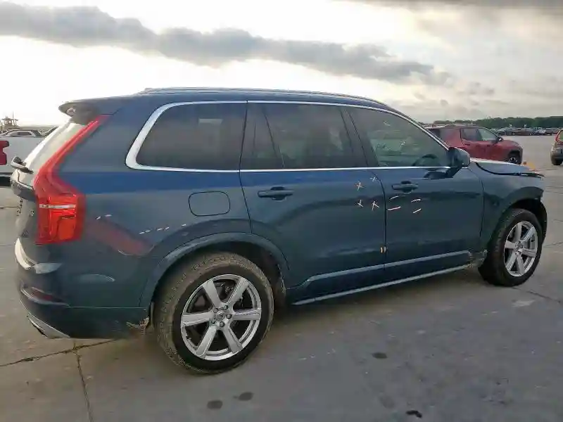 YV4A22PK7L1581431 2020 VOLVO XC90-2