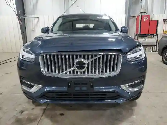 YV4062PE0S1337466 2025 VOLVO XC90 PLUS-4