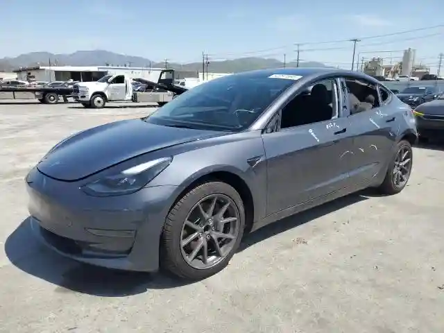 5YJ3E1EA1PF694473 2023 TESLA MODEL 3-0