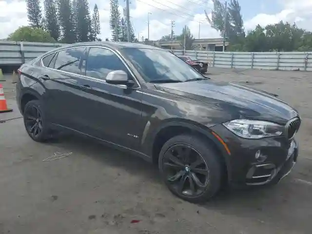 5UXKU2C54J0X50677 2018 BMW X6-3