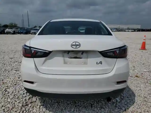 3MYDLBZV2GY124307 2016 TOYOTA SCION-5