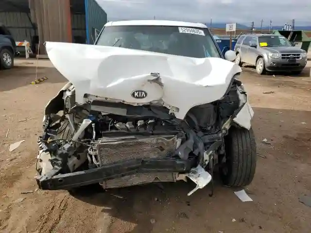 KNDJP3A50G7385203 2016 KIA SOUL-4