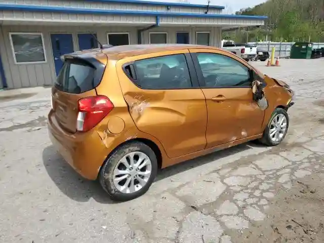 KL8CD6SA9KC723561 2019 CHEVROLET SPARK-2