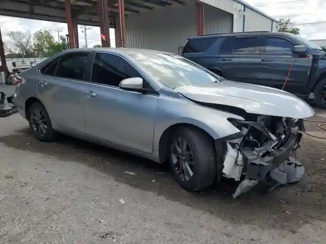 4T1BF1FK2HU708563 2017 TOYOTA CAMRY-3