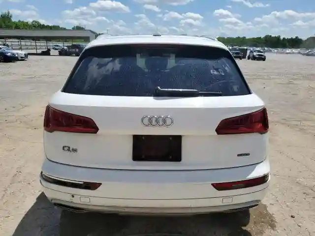 WA1ANAFY2K2081660 2019 AUDI Q5-5