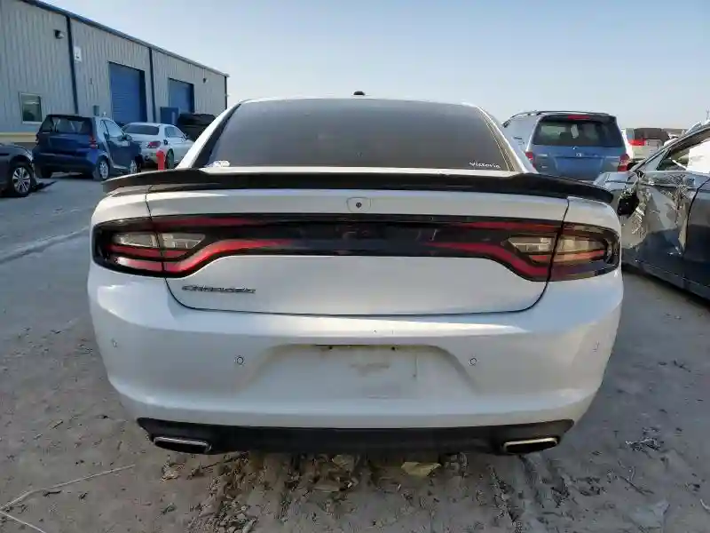 2C3CDXBG6KH696256 2019 DODGE CHARGER-5