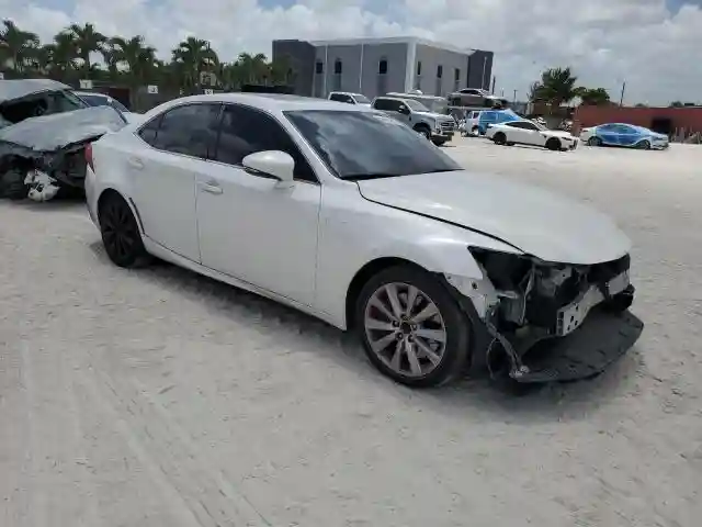 JTHCM1D22G5003822 2016 LEXUS IS-3