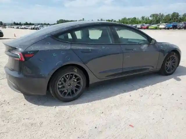 5YJ3E1EA8RF825594 2024 TESLA MODEL 3-2
