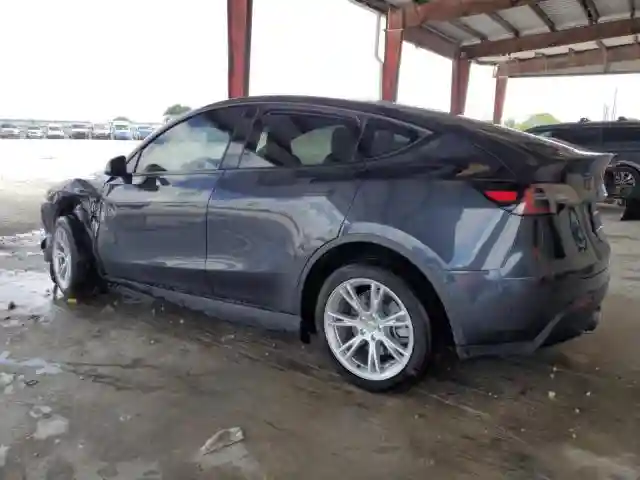 7SAYGDED7RF027862 2024 TESLA MODEL Y-1