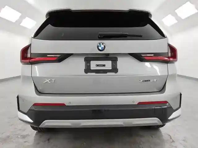 WBX73EF01S5108498 2025 BMW X1-5