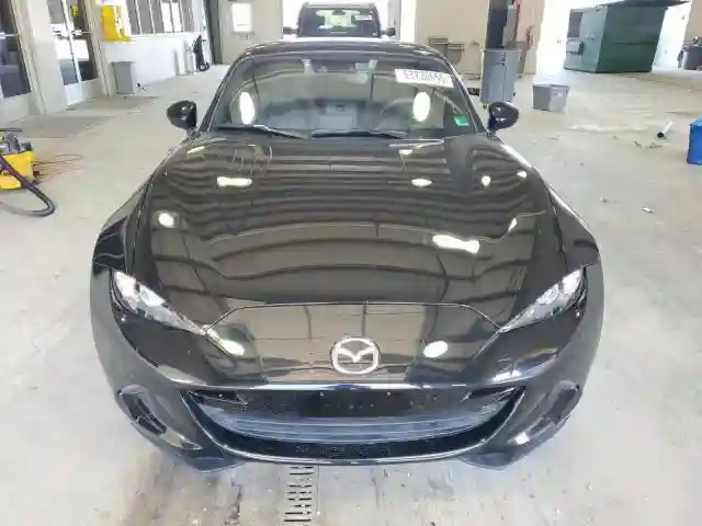 JM1NDAM71J0202094 2018 MAZDA MX5-4