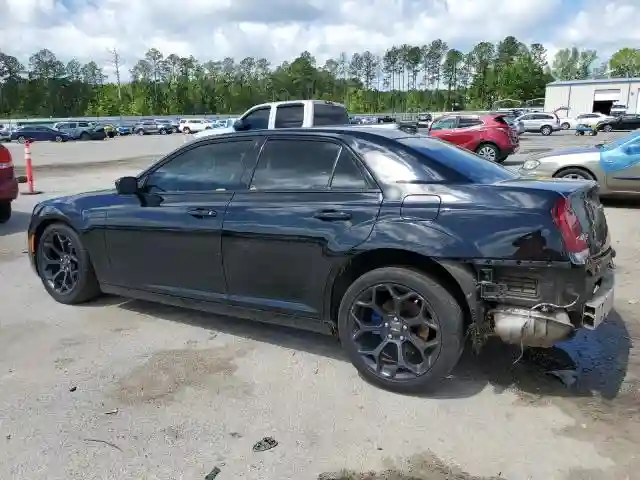 2C3CCAAG6KH613488 2019 CHRYSLER 300-1