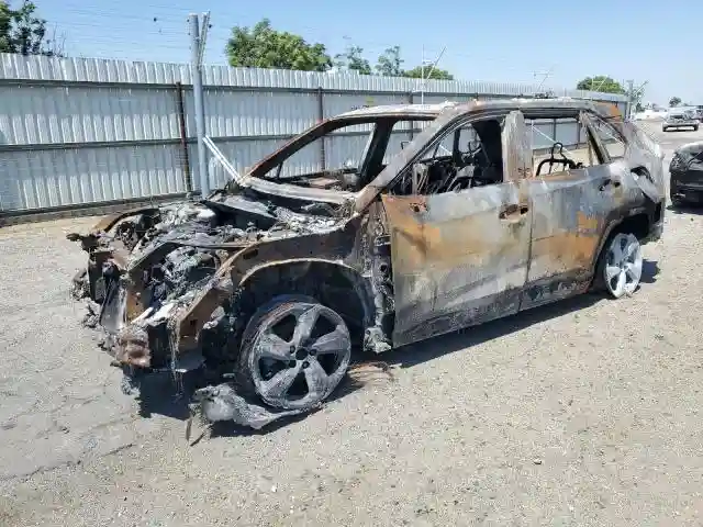 2T3B6RFV5MW024830 2021 TOYOTA RAV4-0