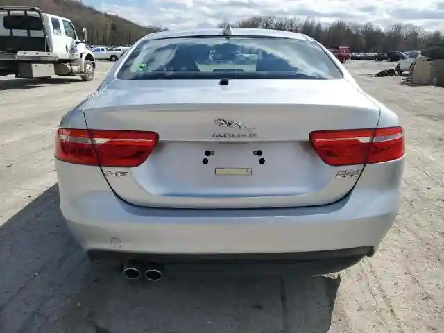 SAJAS4BNXHA977944 2017 JAGUAR XJ-5