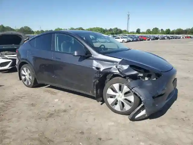 7SAYGDEE8RA276936 2024 TESLA MODEL Y-3