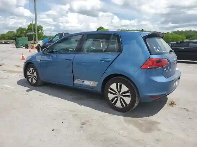 WVWKP7AU8GW916706 2016 VOLKSWAGEN GOLF-1