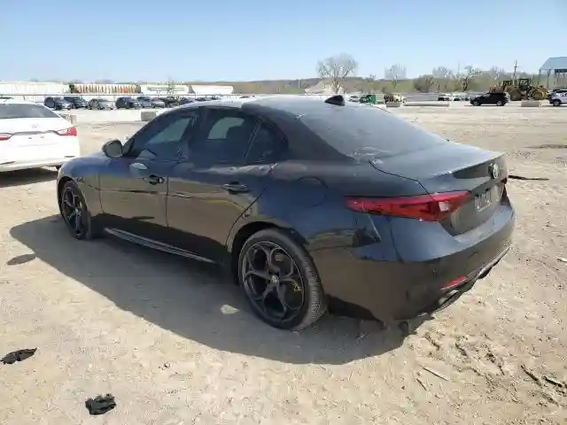 ZARFAEEN8H7538074 2017 ALFA ROMEO GIULIA-1