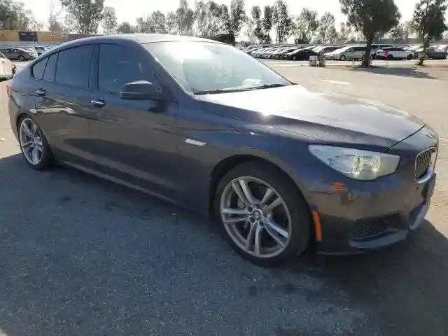 WBA5M2C31HG499340 2017 BMW 5 SERIES-3