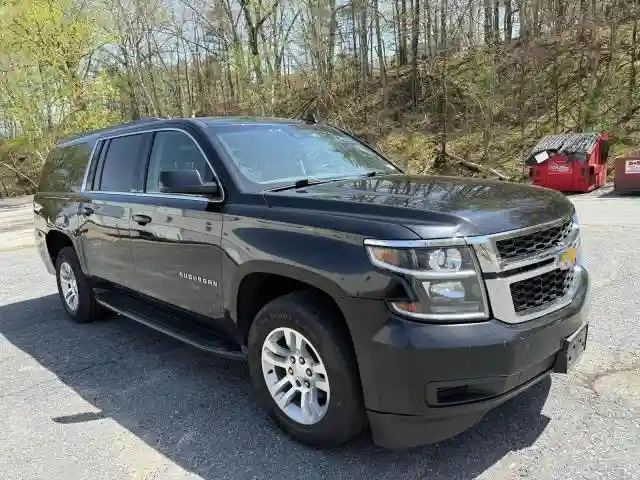 1GNSKHKC6HR17735 2017 CHEVROLET SUBURBAN-0