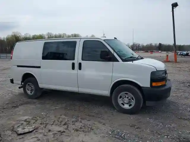 1GCWGAFP6M1214670 2021 CHEVROLET EXPRESS-3