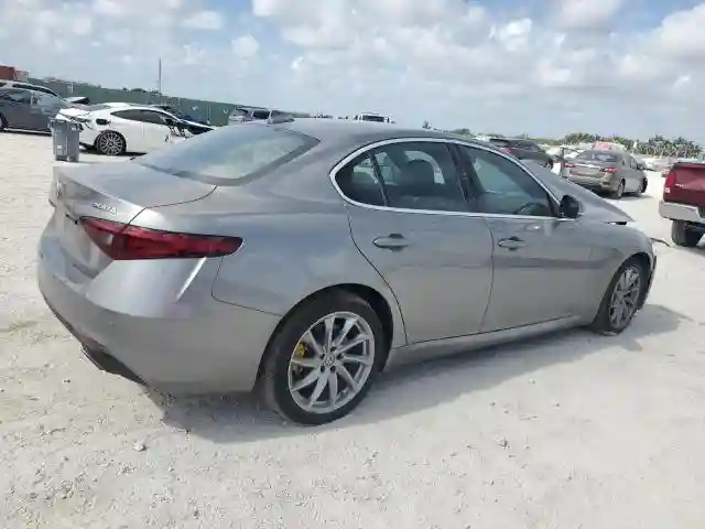 ZARFAEDN3H7550764 2017 ALFA ROMEO GIULIA-2