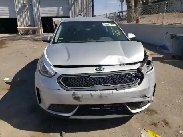 KNDCB3LC7J5147466 2018 KIA NIRO-4