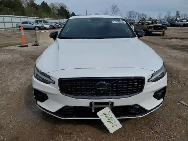 7JRL12TT0PG240826 2023 VOLVO S60 PLUS-4